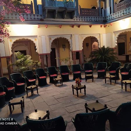 Bassi Fort Palace Chittorgarh Buitenkant foto