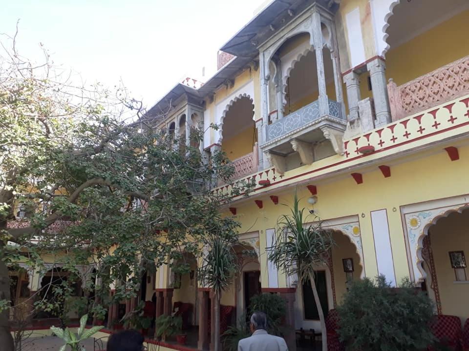 Bassi Fort Palace Chittorgarh Buitenkant foto