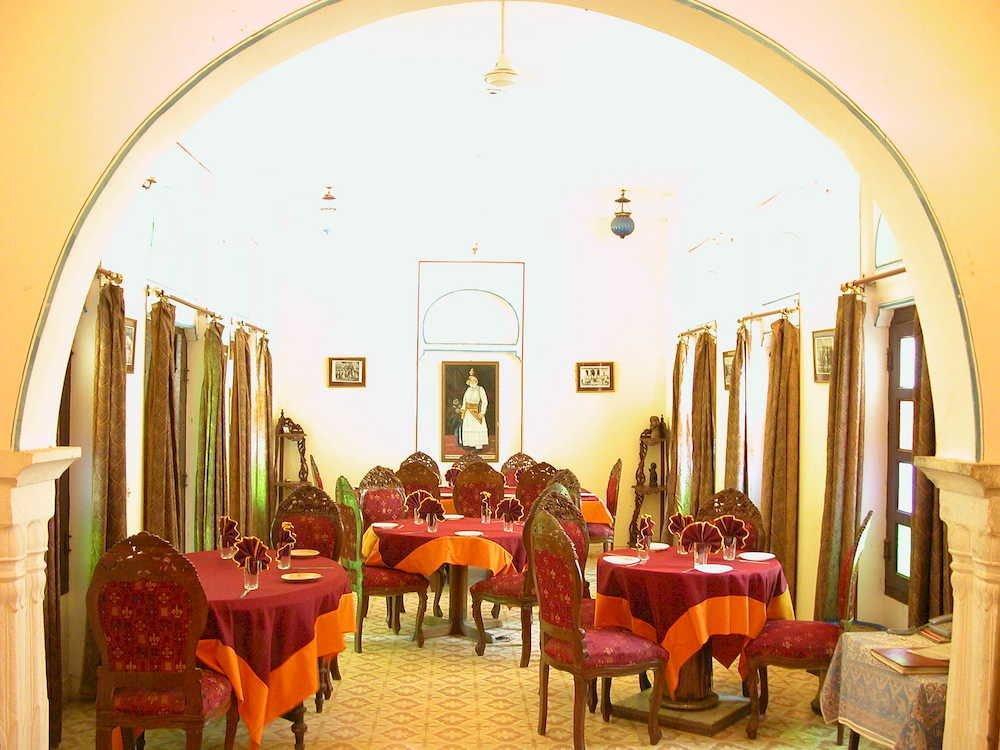 Bassi Fort Palace Chittorgarh Buitenkant foto