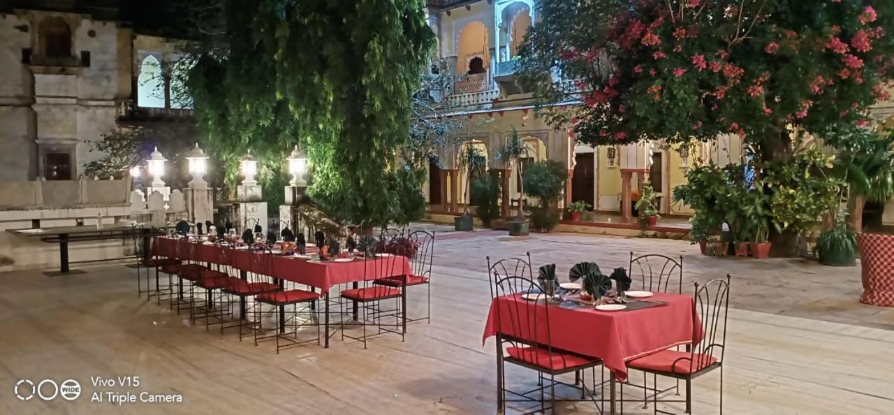 Bassi Fort Palace Chittorgarh Buitenkant foto