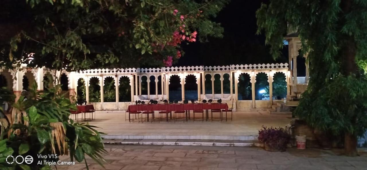 Bassi Fort Palace Chittorgarh Buitenkant foto