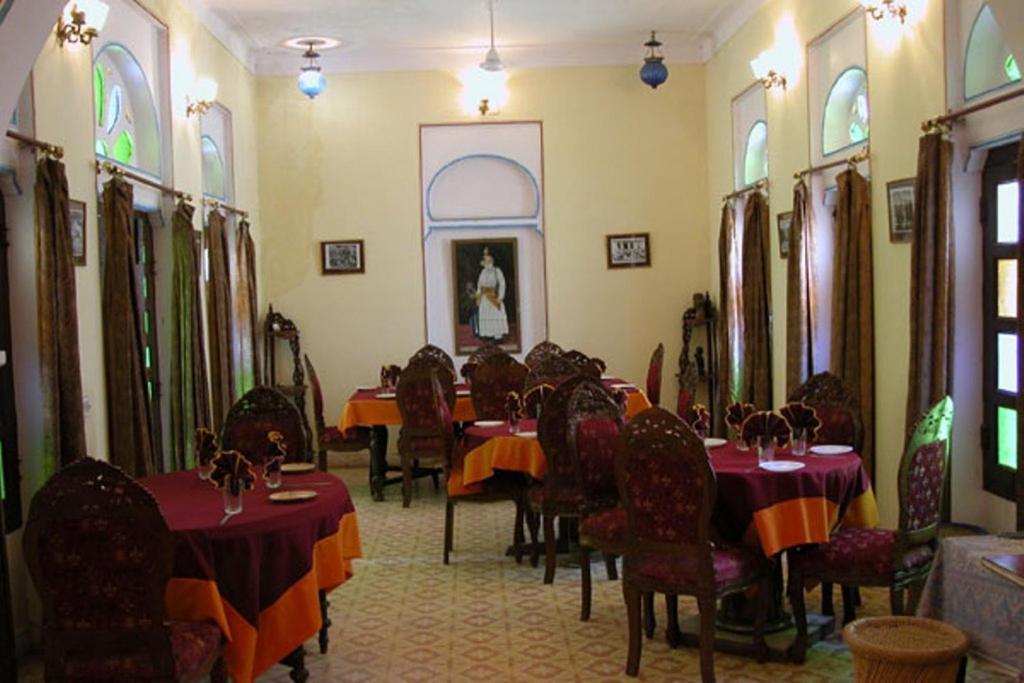 Bassi Fort Palace Chittorgarh Buitenkant foto