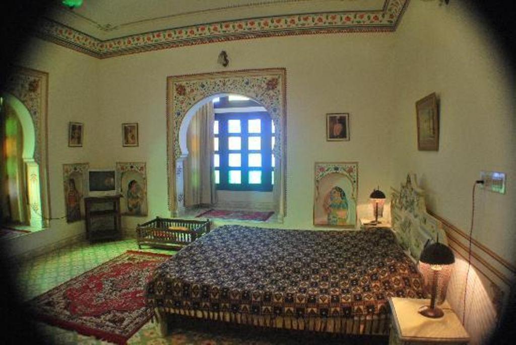 Bassi Fort Palace Chittorgarh Buitenkant foto