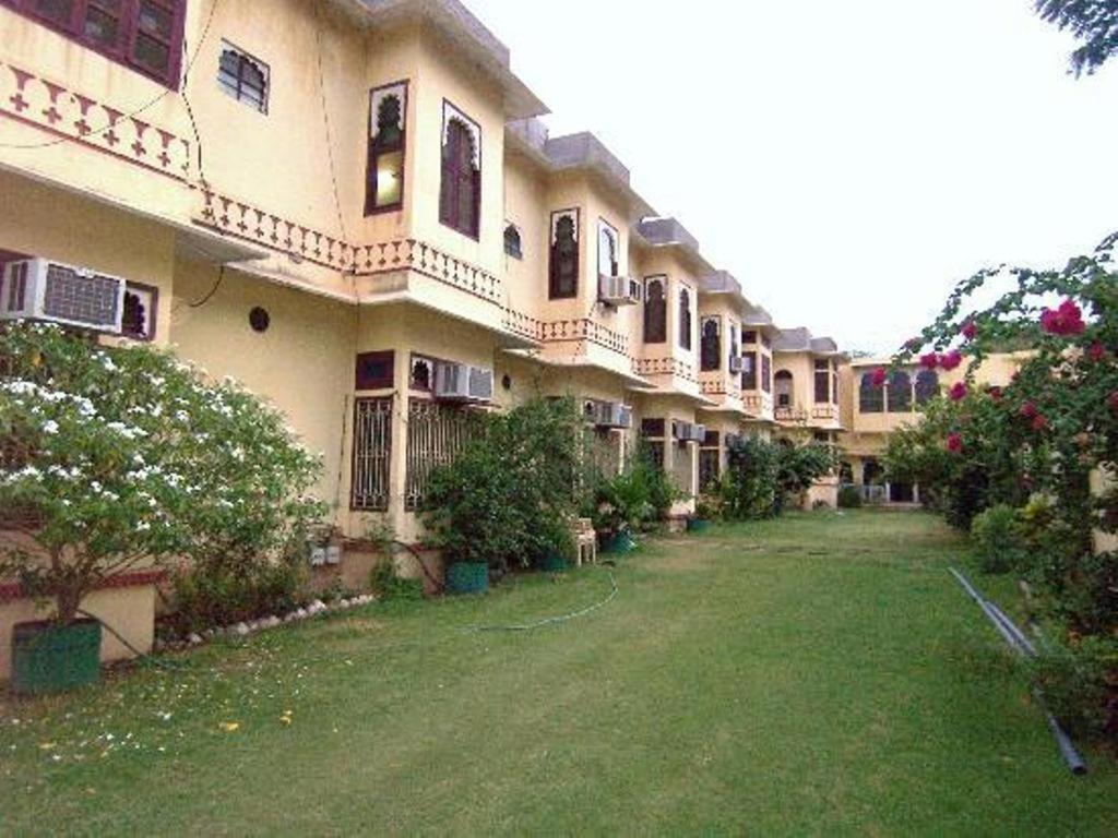 Bassi Fort Palace Chittorgarh Buitenkant foto